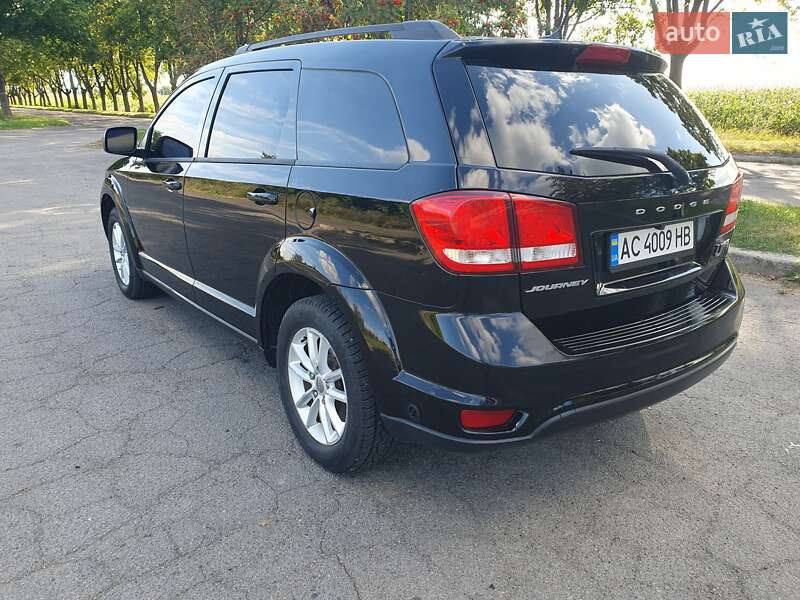 Позашляховик / Кросовер Dodge Journey 2014 в Володимирі фото 14 Позашляховик / Кросовер Dodge Journey 2014 в Володимирі