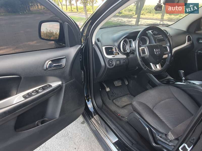Позашляховик / Кросовер Dodge Journey 2014 в Володимирі фото 18 Позашляховик / Кросовер Dodge Journey 2014 в Володимирі