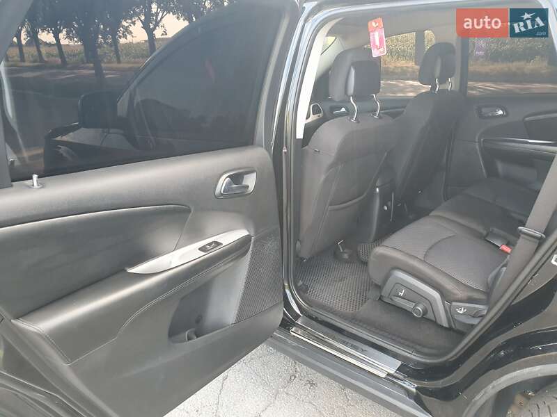 Позашляховик / Кросовер Dodge Journey 2014 в Володимирі фото 21 Позашляховик / Кросовер Dodge Journey 2014 в Володимирі