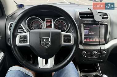 Позашляховик / Кросовер Dodge Journey 2016 в 