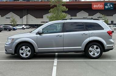 Позашляховик / Кросовер Dodge Journey 2016 в 