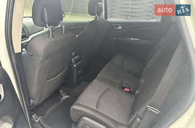 Внедорожник / Кроссовер Dodge Journey 2014 в 