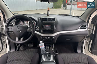 Внедорожник / Кроссовер Dodge Journey 2014 в 