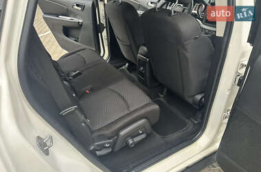 Внедорожник / Кроссовер Dodge Journey 2014 в 