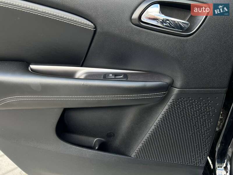 Позашляховик / Кросовер Dodge Journey 2016 в Вінниці