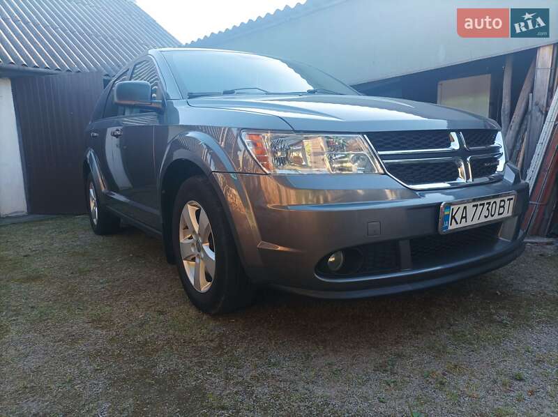 Внедорожник / Кроссовер Dodge Journey 2012 в Малине