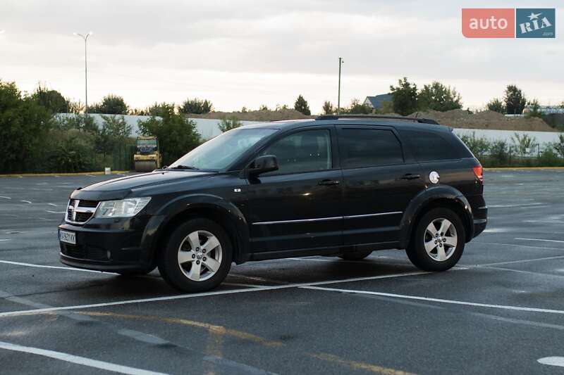 Внедорожник / Кроссовер Dodge Journey 2010 в Ужгороде