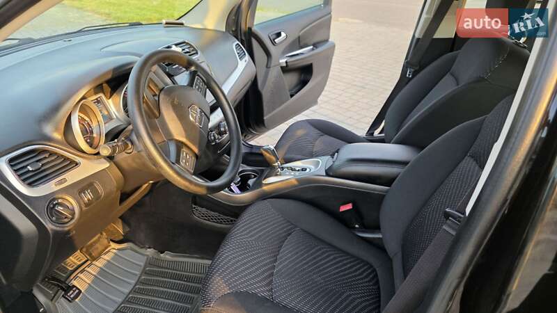 Внедорожник / Кроссовер Dodge Journey 2015 в Львове