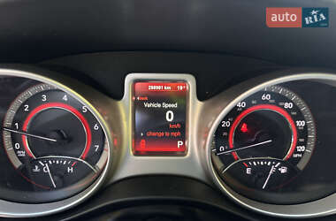 Внедорожник / Кроссовер Dodge Journey 2015 в 