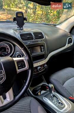 Внедорожник / Кроссовер Dodge Journey 2012 в 