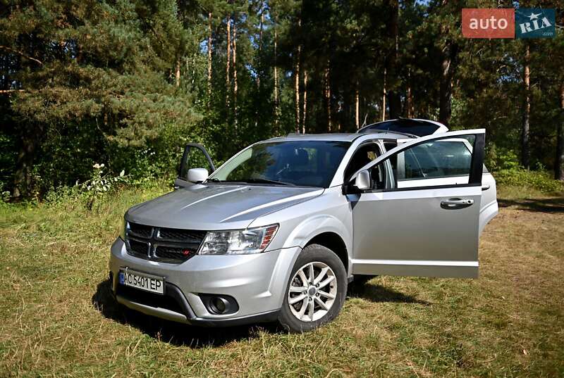 Внедорожник / Кроссовер Dodge Journey 2012 в Любешове