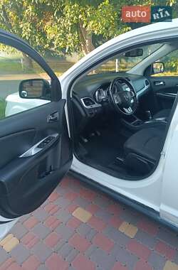 Внедорожник / Кроссовер Dodge Journey 2018 в 