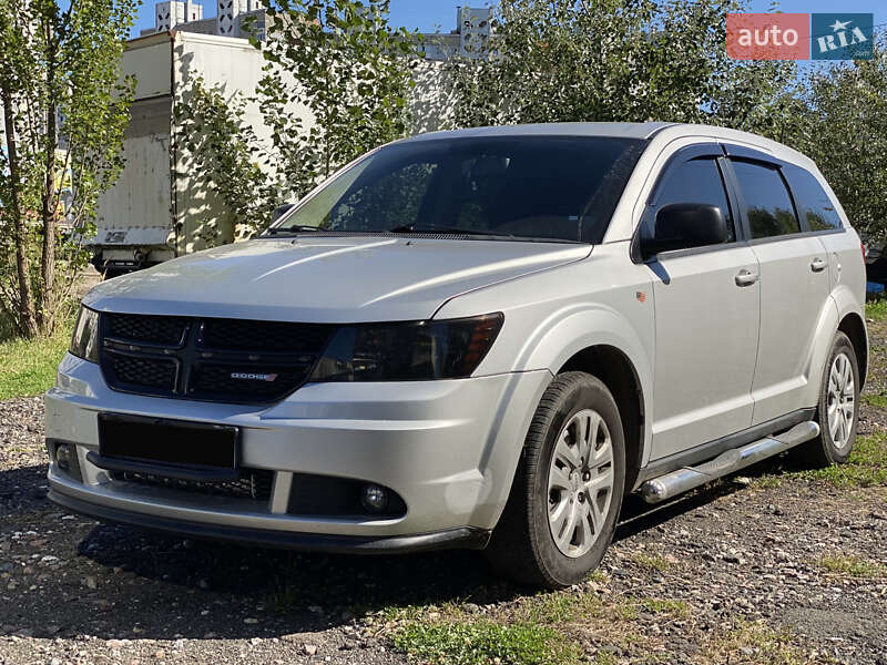 Позашляховик / Кросовер Dodge Journey 2013 в Києві