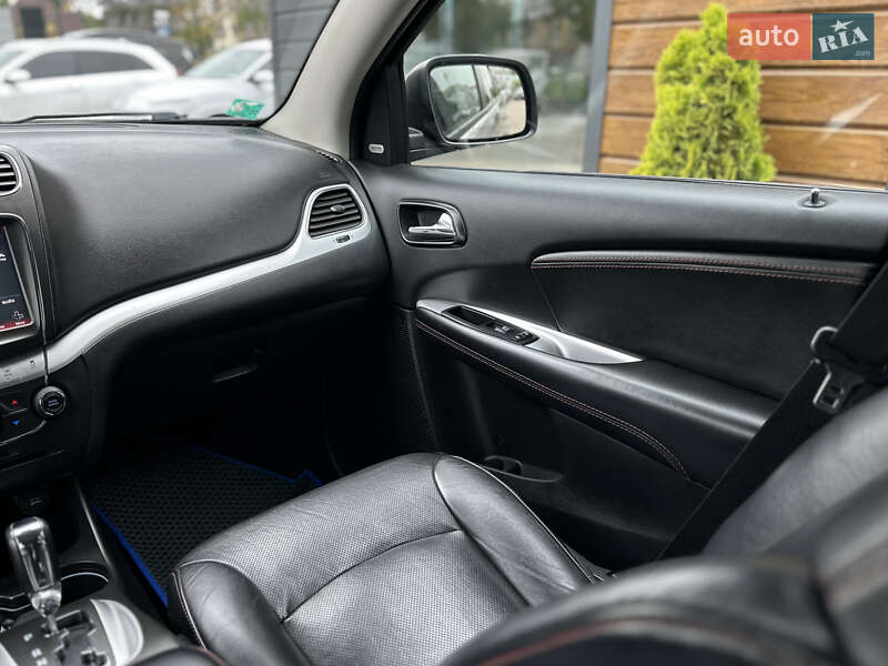 Внедорожник / Кроссовер Dodge Journey 2017 в Шептицькому