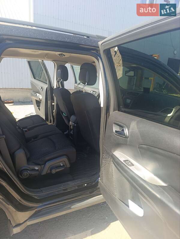 Внедорожник / Кроссовер Dodge Journey 2013 в Барышевке фото 4 Внедорожник / Кроссовер Dodge Journey 2013 в Барышевке