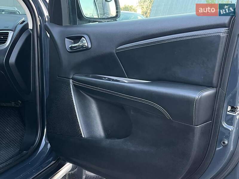 Внедорожник / Кроссовер Dodge Journey 2016 в Львове