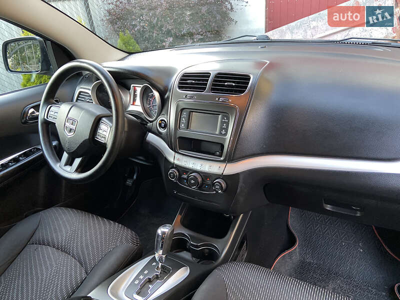 Внедорожник / Кроссовер Dodge Journey 2014 в Владимире