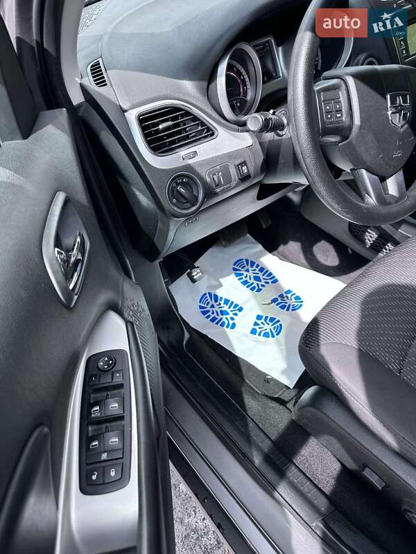 Внедорожник / Кроссовер Dodge Journey 2012 в Киеве