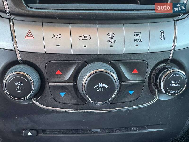 Позашляховик / Кросовер Dodge Journey 2016 в Києві