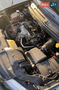Внедорожник / Кроссовер Dodge Journey 2008 в 