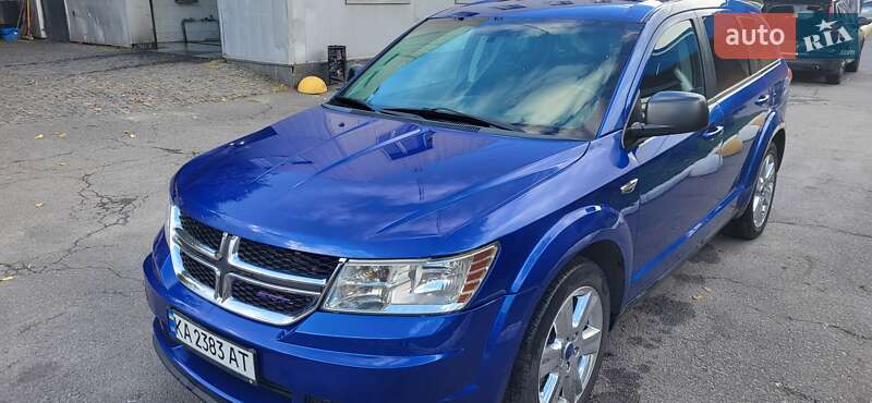 Внедорожник / Кроссовер Dodge Journey 2015 в 
