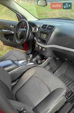 Внедорожник / Кроссовер Dodge Journey 2014 в 