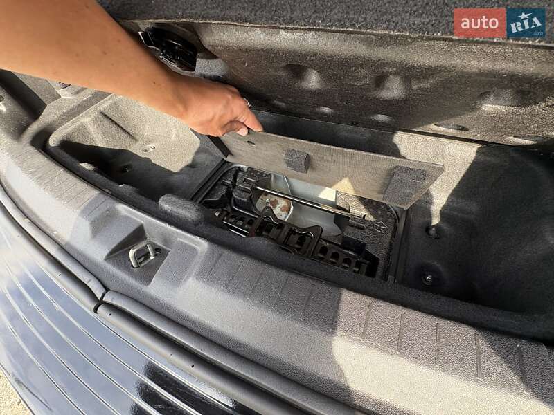 Позашляховик / Кросовер Dodge Journey 2020 в Києві фото 12 Позашляховик / Кросовер Dodge Journey 2020 в Києві