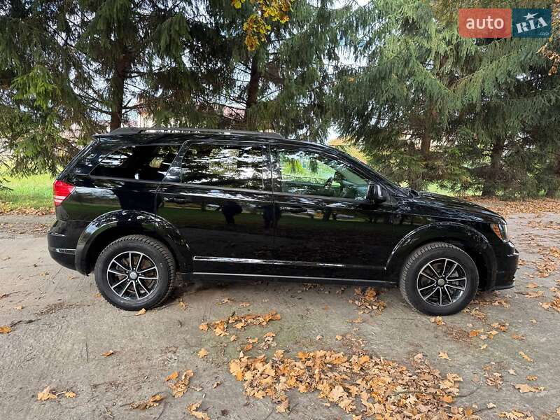 Внедорожник / Кроссовер Dodge Journey 2017 в Львове