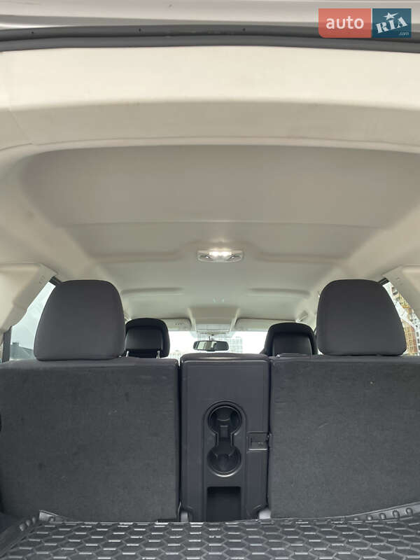 Позашляховик / Кросовер Dodge Journey 2010 в Києві