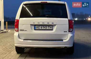 Позашляховик / Кросовер Dodge Journey 2017 в  фото 10 Позашляховик / Кросовер Dodge Journey 2017 в