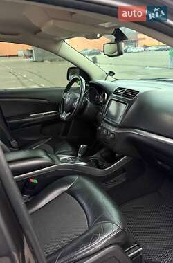Позашляховик / Кросовер Dodge Journey 2015 в  фото 18 Позашляховик / Кросовер Dodge Journey 2015 в