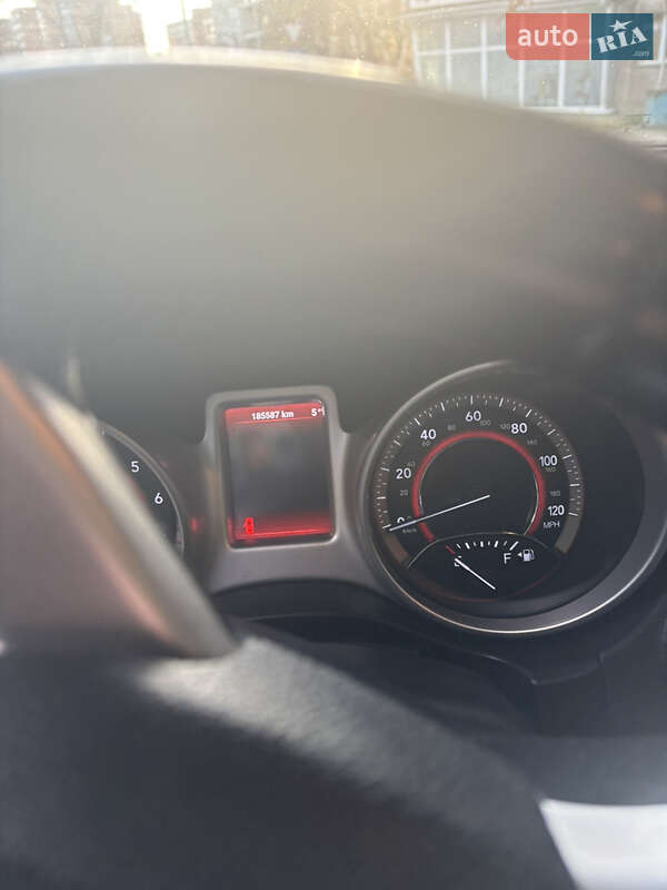 Внедорожник / Кроссовер Dodge Journey 2015 в Хмельницком