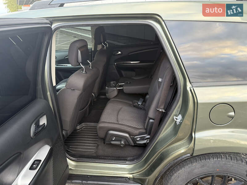 Позашляховик / Кросовер Dodge Journey 2017 в Броварах фото 13 Позашляховик / Кросовер Dodge Journey 2017 в Броварах