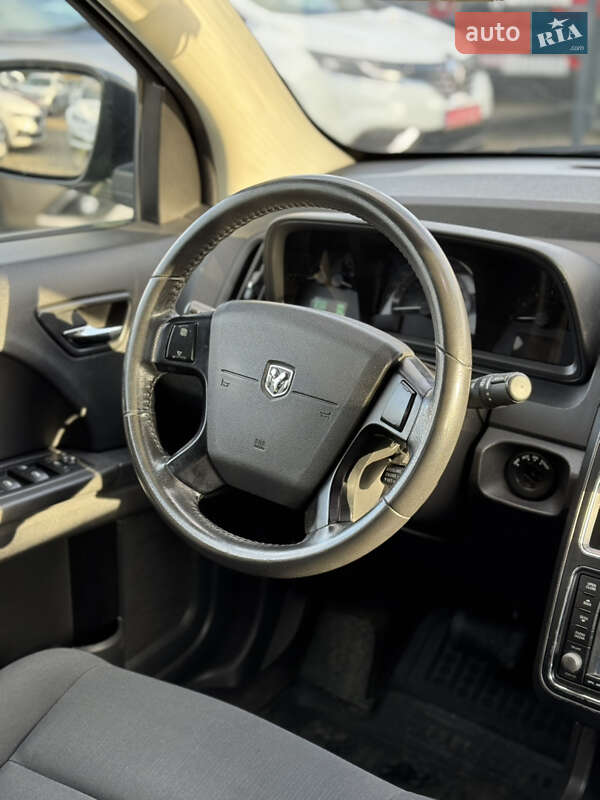 Позашляховик / Кросовер Dodge Journey 2009 в Івано-Франківську