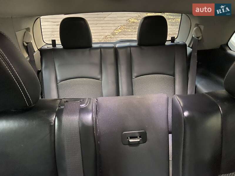 Позашляховик / Кросовер Dodge Journey 2015 в Чернівцях фото 9 Позашляховик / Кросовер Dodge Journey 2015 в Чернівцях