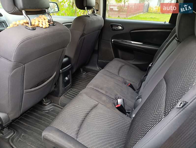 Позашляховик / Кросовер Dodge Journey 2012 в Моршині