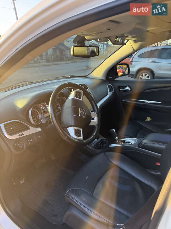Внедорожник / Кроссовер Dodge Journey 2015 в Тернополе фото 8 Внедорожник / Кроссовер Dodge Journey 2015 в Тернополе