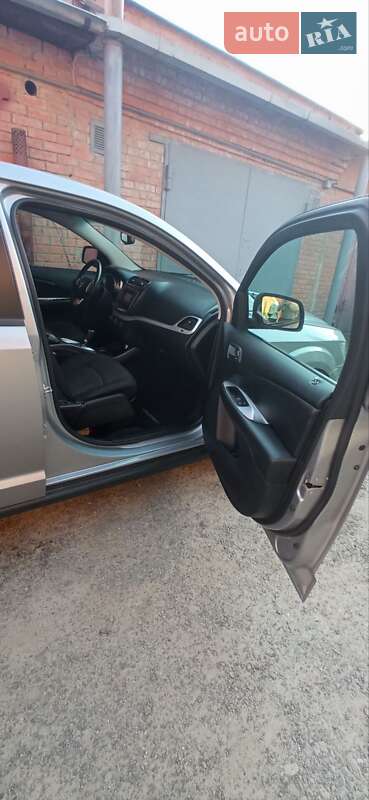 Позашляховик / Кросовер Dodge Journey 2014 в Полтаві фото 6 Позашляховик / Кросовер Dodge Journey 2014 в Полтаві