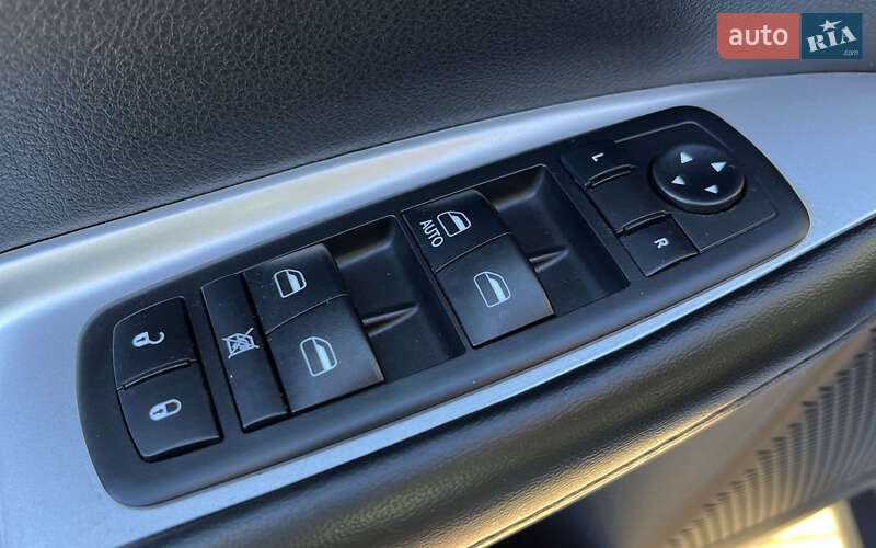 Позашляховик / Кросовер Dodge Journey 2018 в Стрию