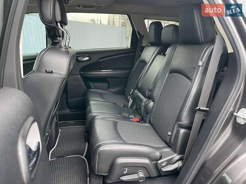 Внедорожник / Кроссовер Dodge Journey 2018 в Киеве фото 10 Внедорожник / Кроссовер Dodge Journey 2018 в Киеве