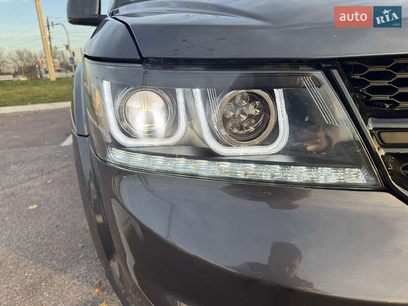 Позашляховик / Кросовер Dodge Journey 2016 в Житомирі