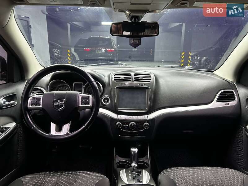 Позашляховик / Кросовер Dodge Journey 2014 в Чернівцях