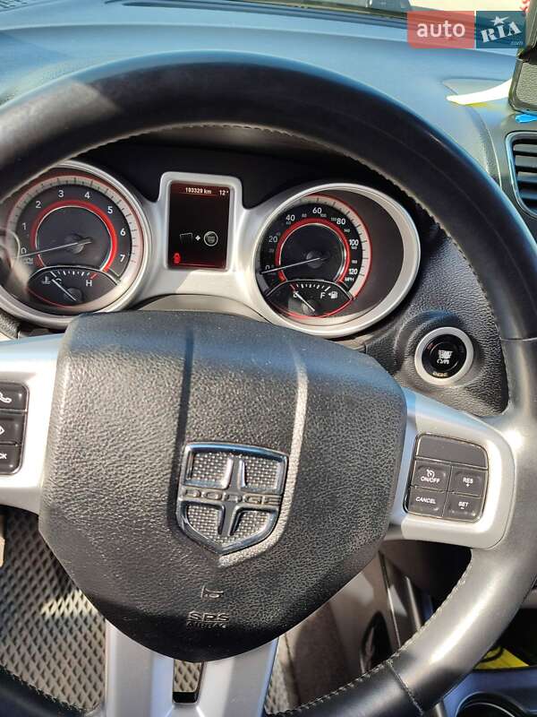 Позашляховик / Кросовер Dodge Journey 2015 в Бродах фото 11 Позашляховик / Кросовер Dodge Journey 2015 в Бродах