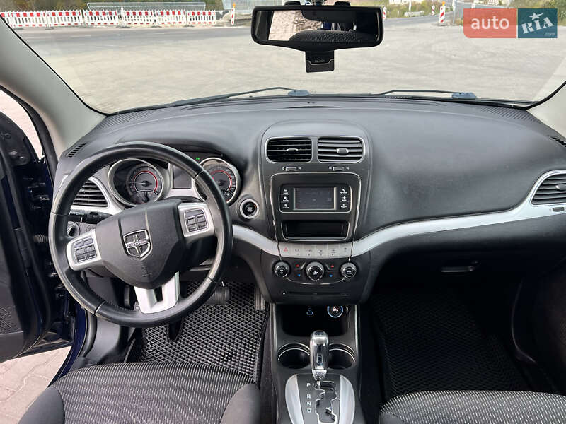 Внедорожник / Кроссовер Dodge Journey 2016 в Львове