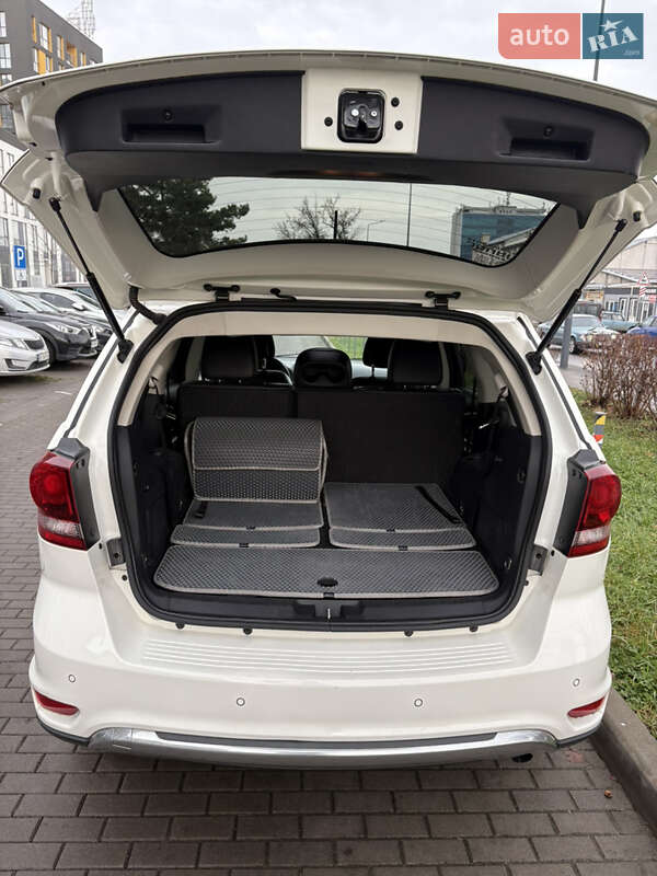 Позашляховик / Кросовер Dodge Journey 2017 в Львові фото 21 Позашляховик / Кросовер Dodge Journey 2017 в Львові