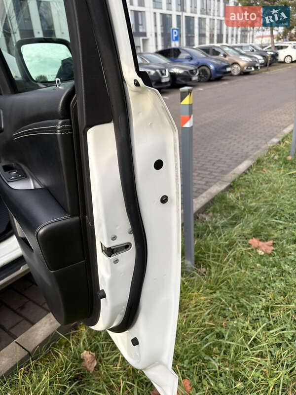 Позашляховик / Кросовер Dodge Journey 2017 в Львові фото 30 Позашляховик / Кросовер Dodge Journey 2017 в Львові