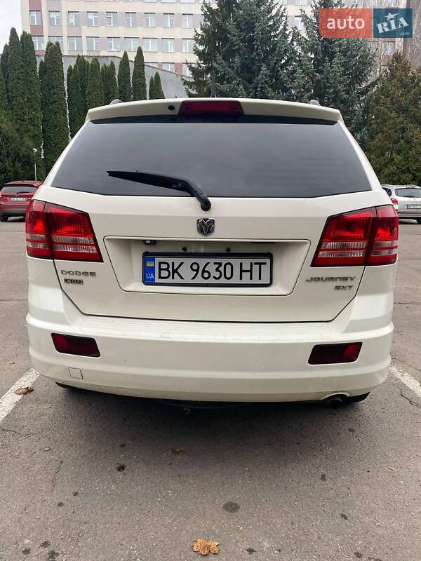 Позашляховик / Кросовер Dodge Journey 2010 в Рівному