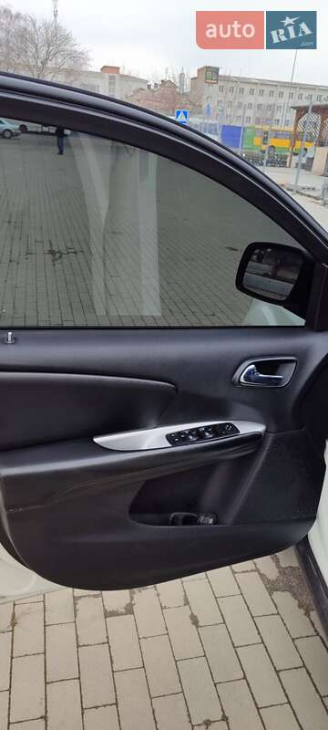 Внедорожник / Кроссовер Dodge Journey 2014 в Виннице