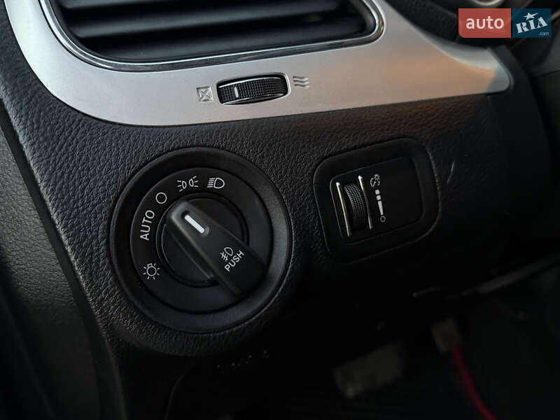 Позашляховик / Кросовер Dodge Journey 2016 в Житомирі фото 17 Позашляховик / Кросовер Dodge Journey 2016 в Житомирі