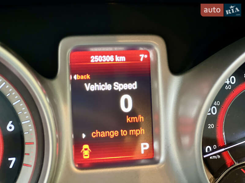 Позашляховик / Кросовер Dodge Journey 2014 в Горішніх Плавнях